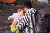 migrants-greece-tn