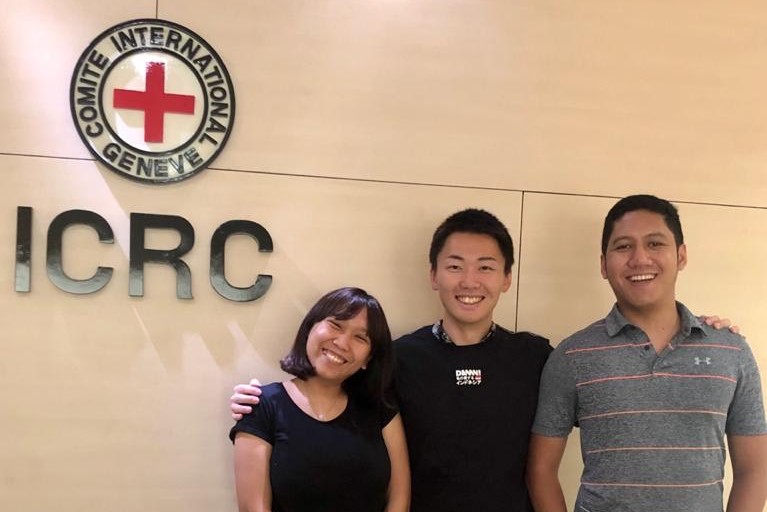ICRCジャカルタ地域代表部の職員と