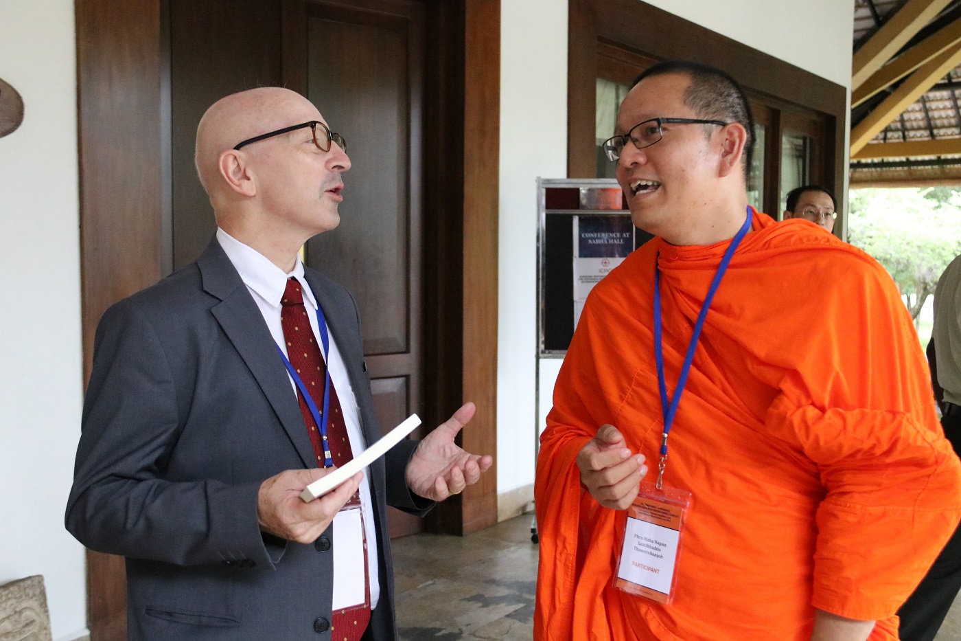 スリランカにおけるICRC主催の国際会議にて