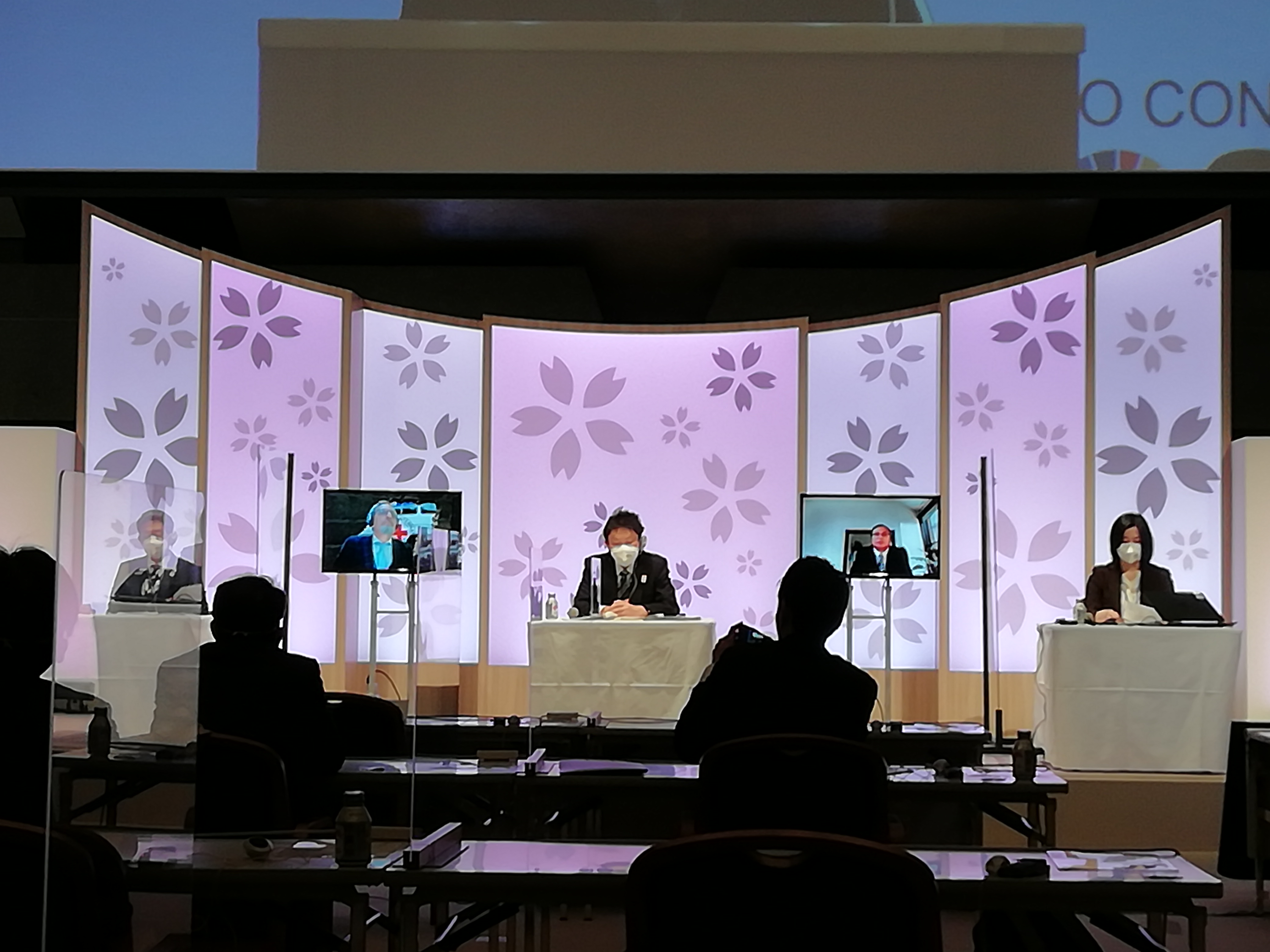 収容施設内のコロナ対策や人口過密問題など、ICRCは7つのセッションに参加