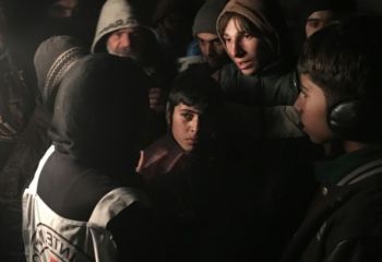 シリア全土に及ぶ包囲の迅速かつ一斉の解除を呼び掛け