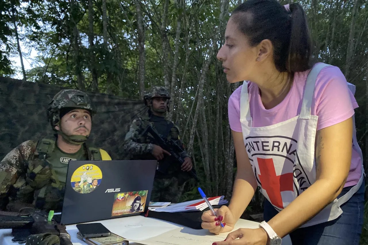 Dialogue with weapon bearers in Colombia