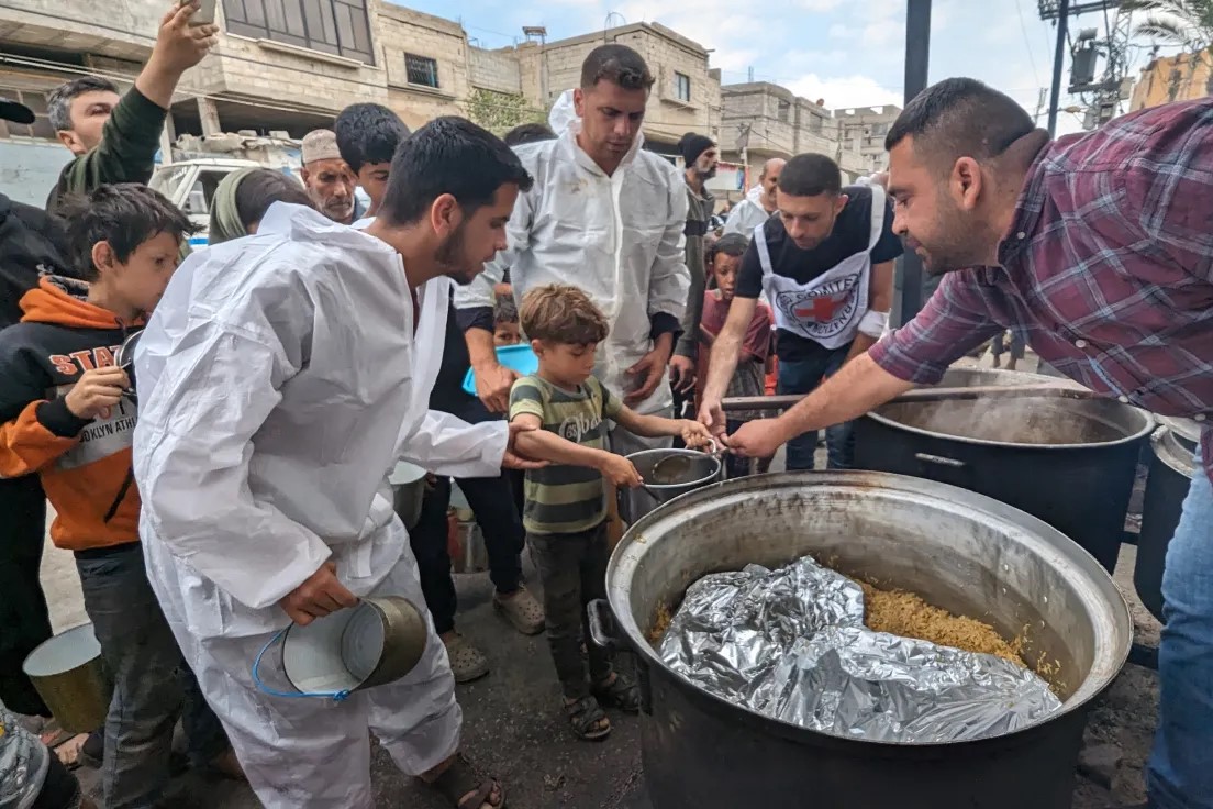 Collective kitchens in Gaza strip