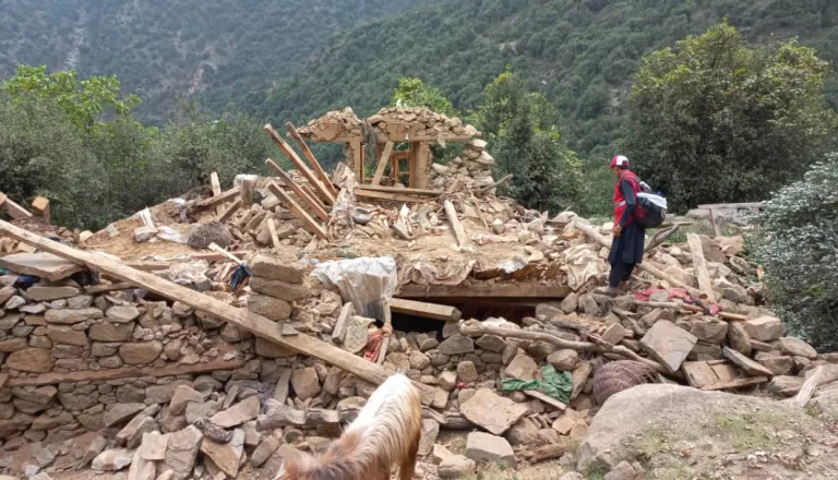 a landscape picture from the earthquake in Adghanistan and its response by ICRC