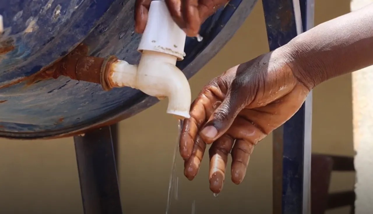 water sudan hands washing a hand Africa